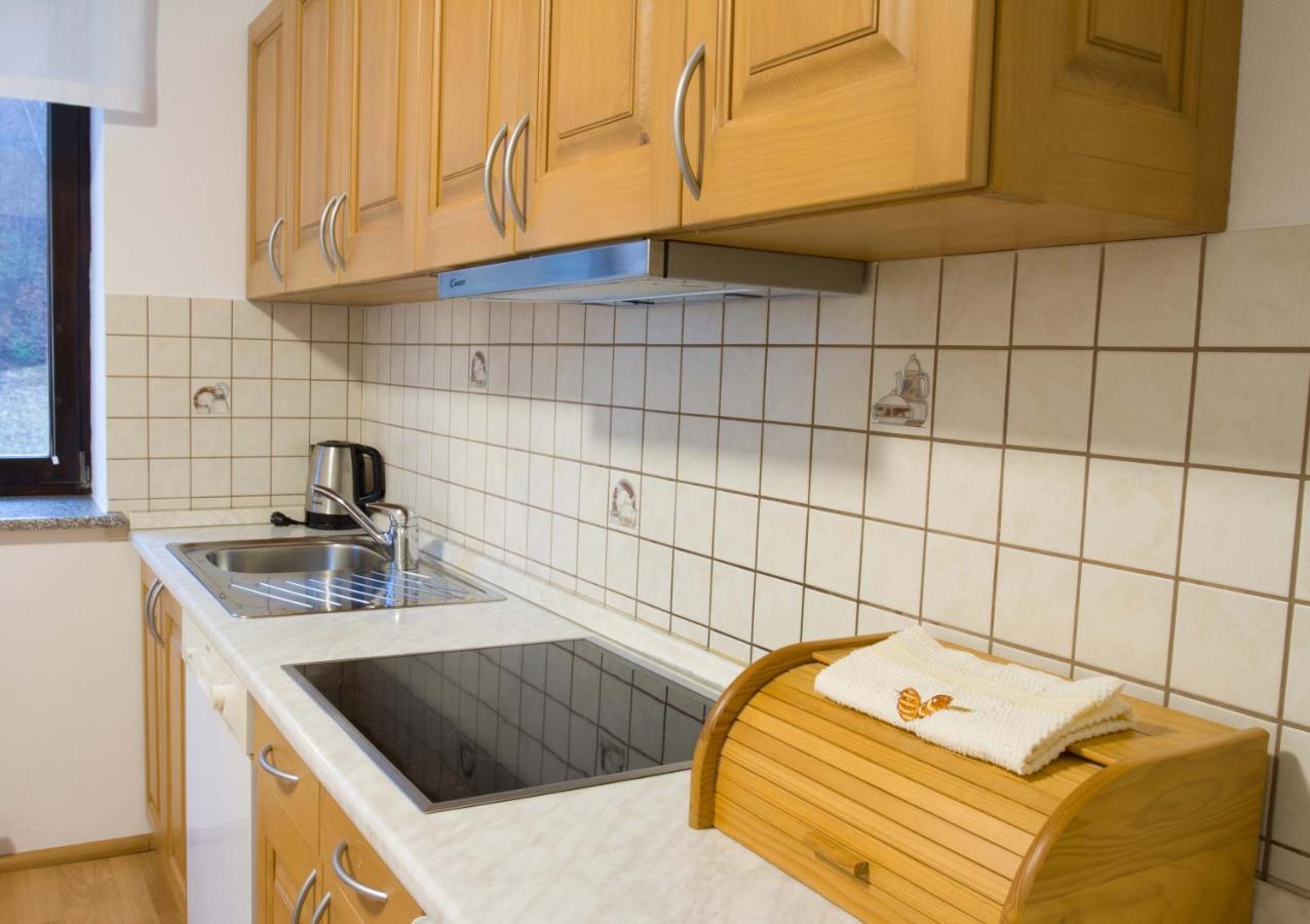 Apartments Pri Marjetki Церкно Екстер'єр фото